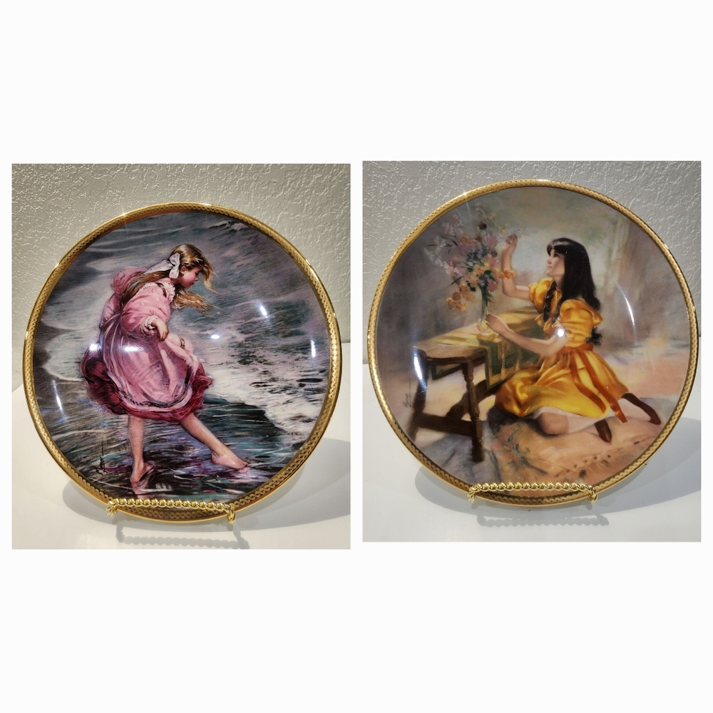 2 COLLECTOR PLATES "LITTLE MISSES YOUNG AND FAIR SERIES" BY ALAN MURRAY